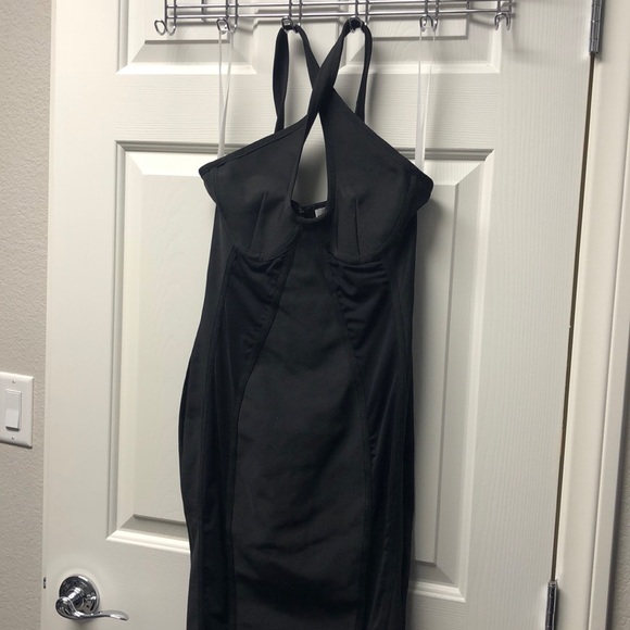 ✖️SOLD✖️ Superdown Keyhole Bodycon Dress in Black - Picture 4 of 8